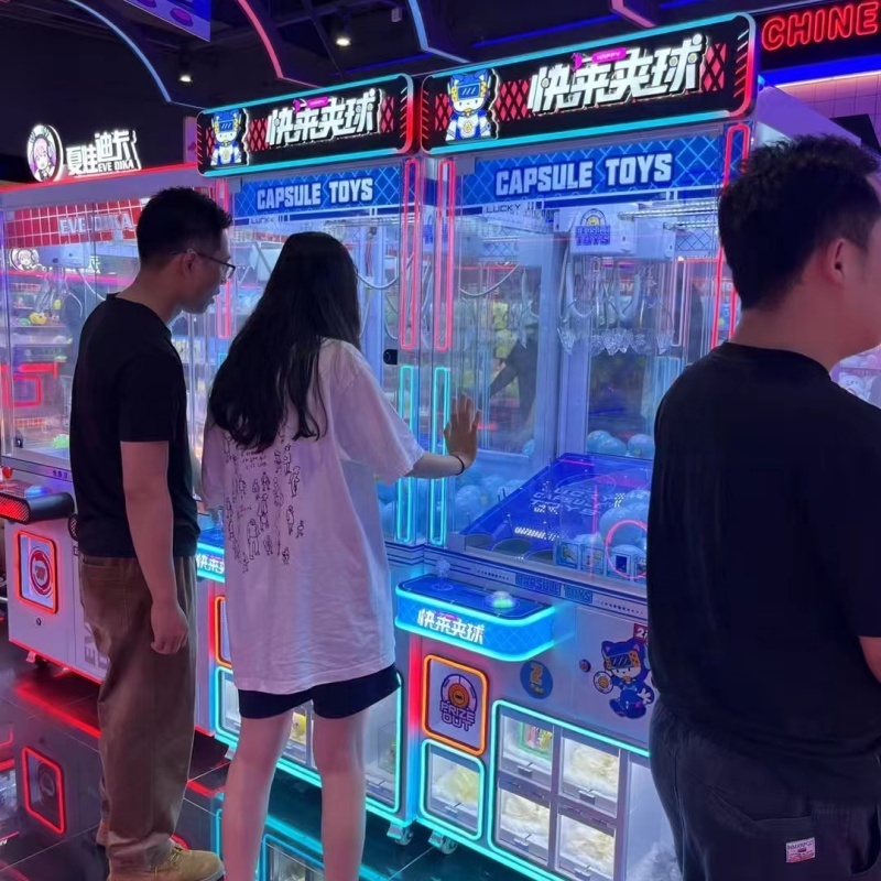 Игровой автомат-кран для капсу – обзор и цена Arcade Prize Vending Machine